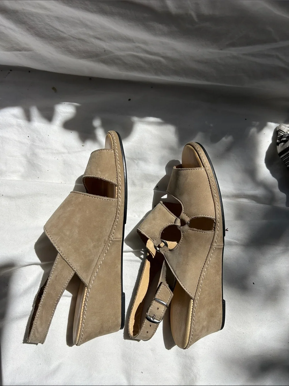 La Plume soft taupe